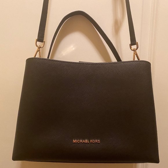 Black MICHAEL KORS Bag - Picture 1 of 4
